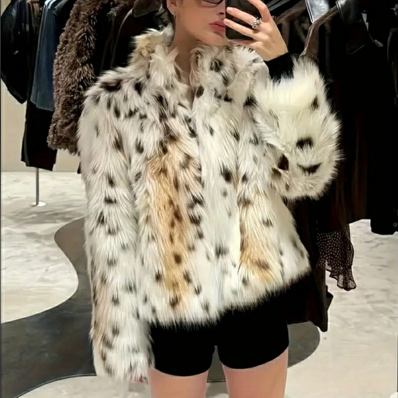 Jackets & Blazers - NEW! Women's Faux Fur Leopard Print Jacket